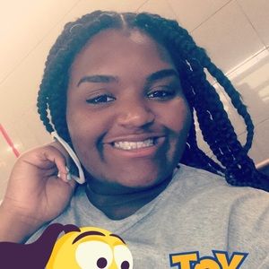 Meet your Posher, Jakira